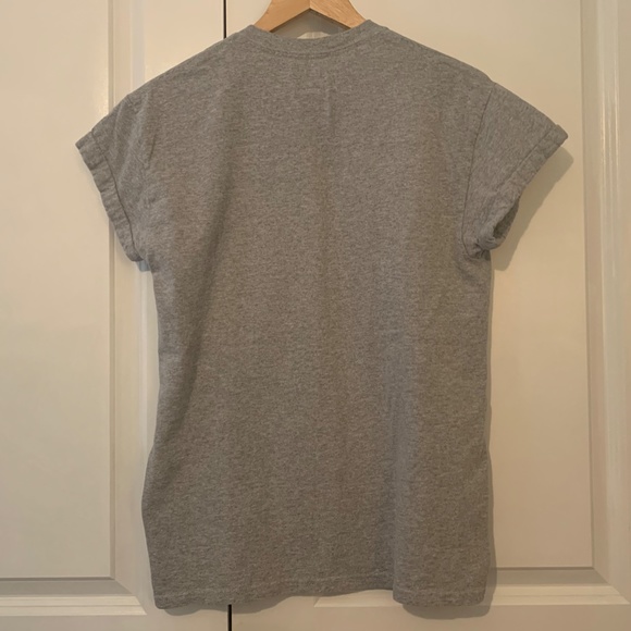 Gildan Gray T-shirt Custom Embroidered Floral Design - Picture 5 of 8
